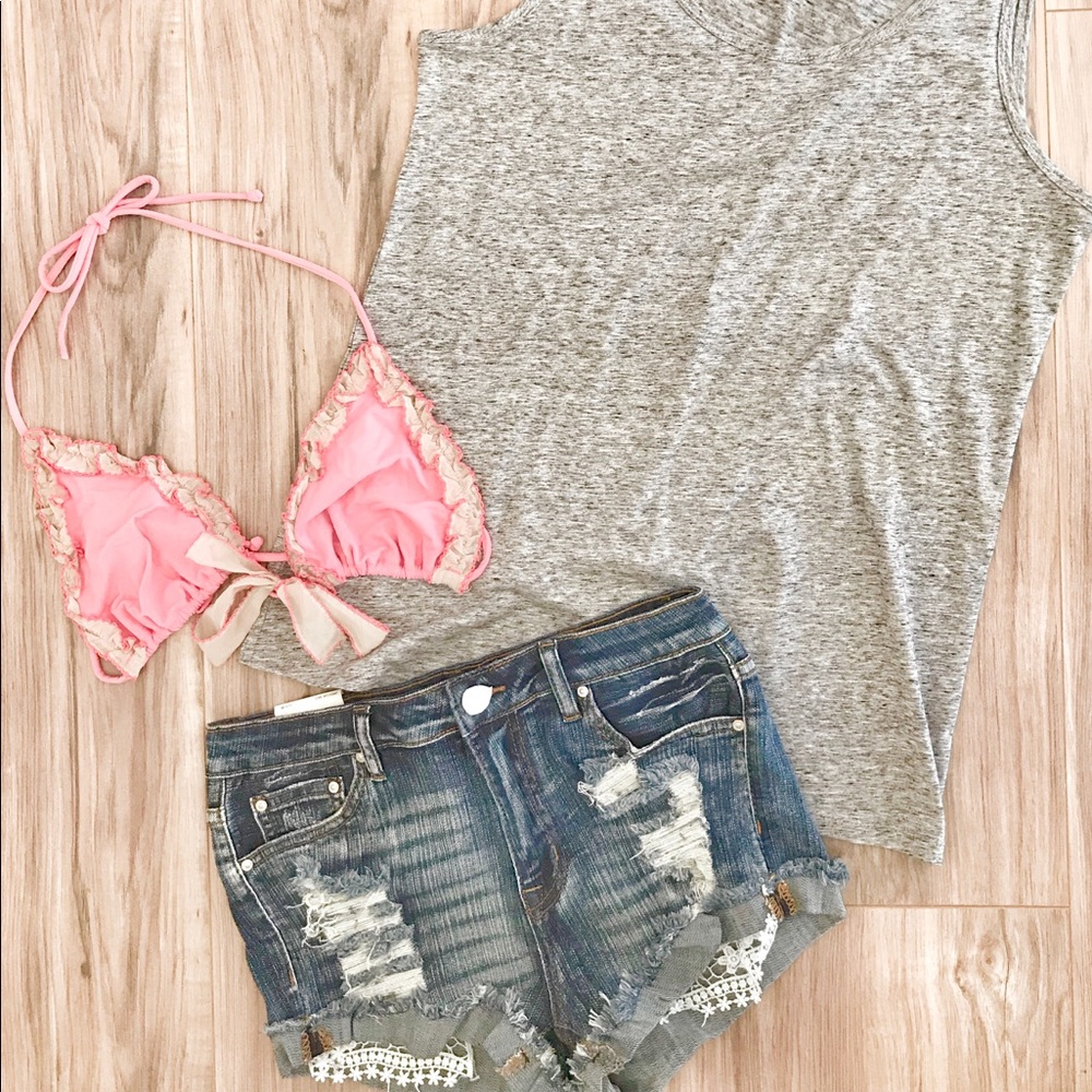 Lace Pocket Denim Shorts - Picture 2 of 4
